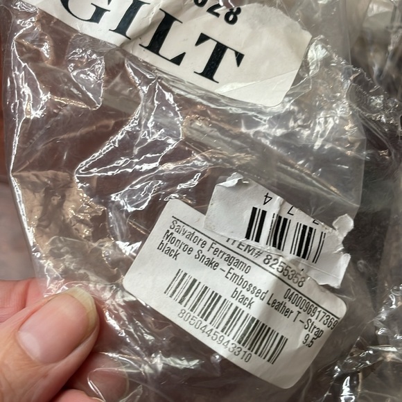 NEW Salvatore Ferragamo Monroe Italy Leather Snake Print T-strap Black Tan 9.5 - Picture 10 of 10